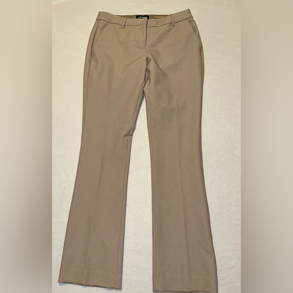 Express women’s Boot Low Rise Business pants sz 8R khaki Beige colored trouser